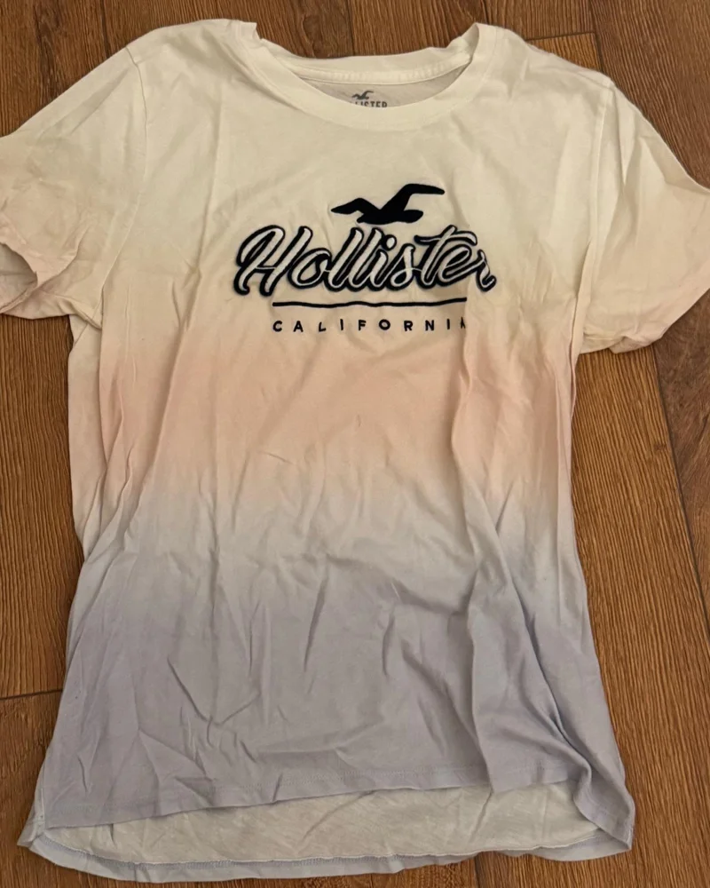 Hollister T-shirts