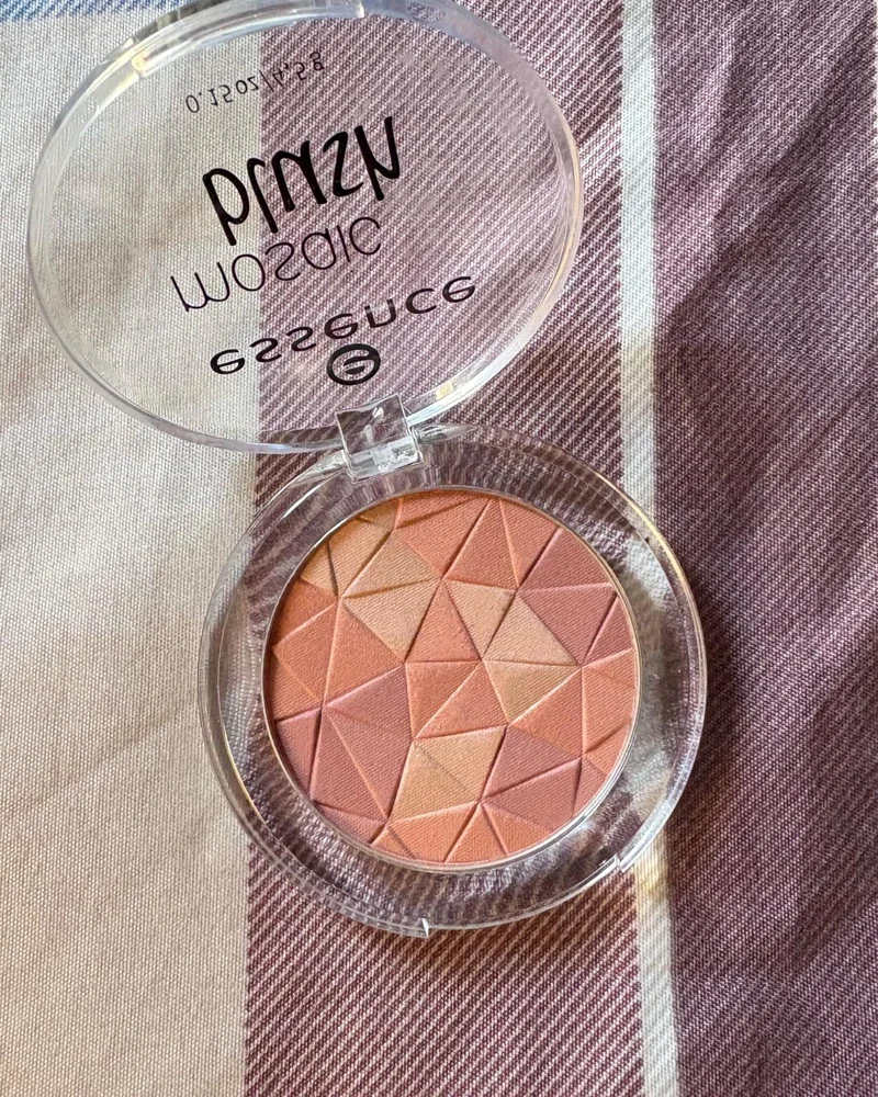 Essence Makeup, size No Size, photo 4