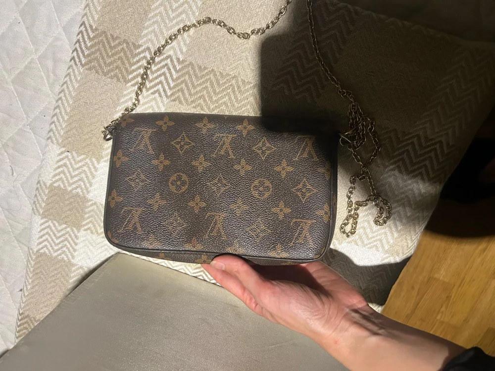 Louis Vuitton Cross-Body Bag, size One size, photo 2