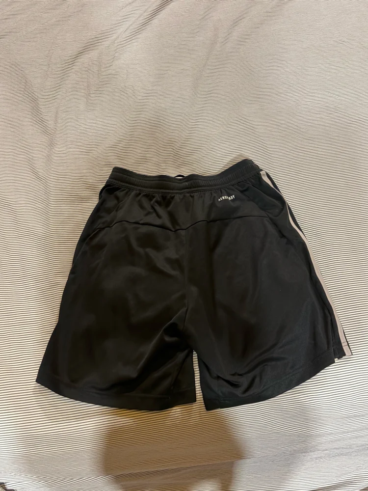 adidas Shorts, size XS / 34 / 6, photo 5