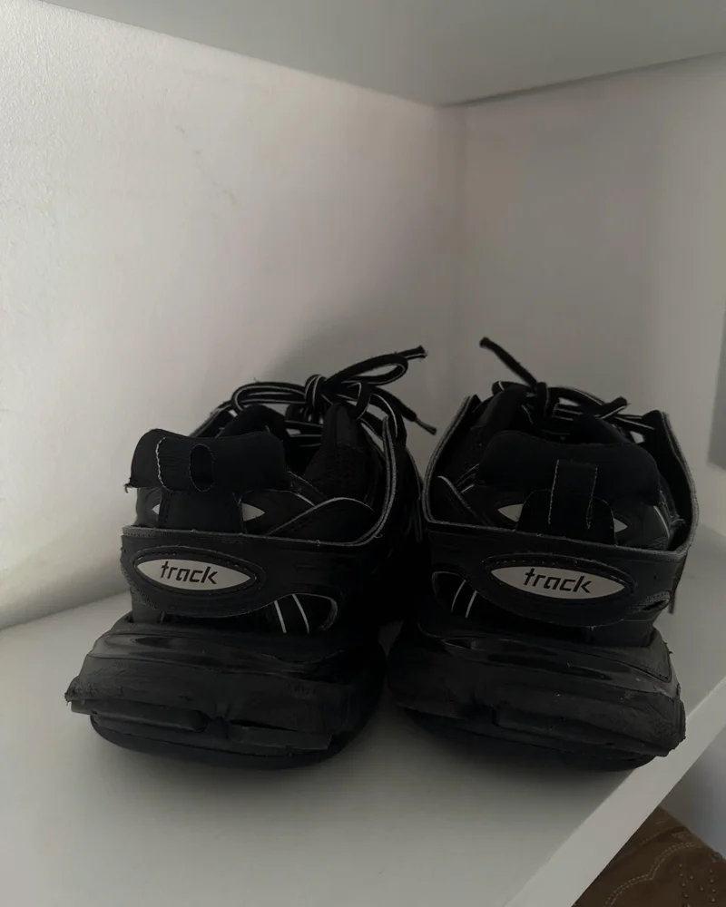 Balenciaga Sneakers, size 39, photo 3