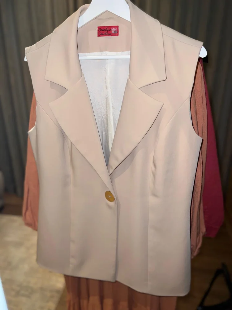 Vests, size XL / 42 / 14, photo 2