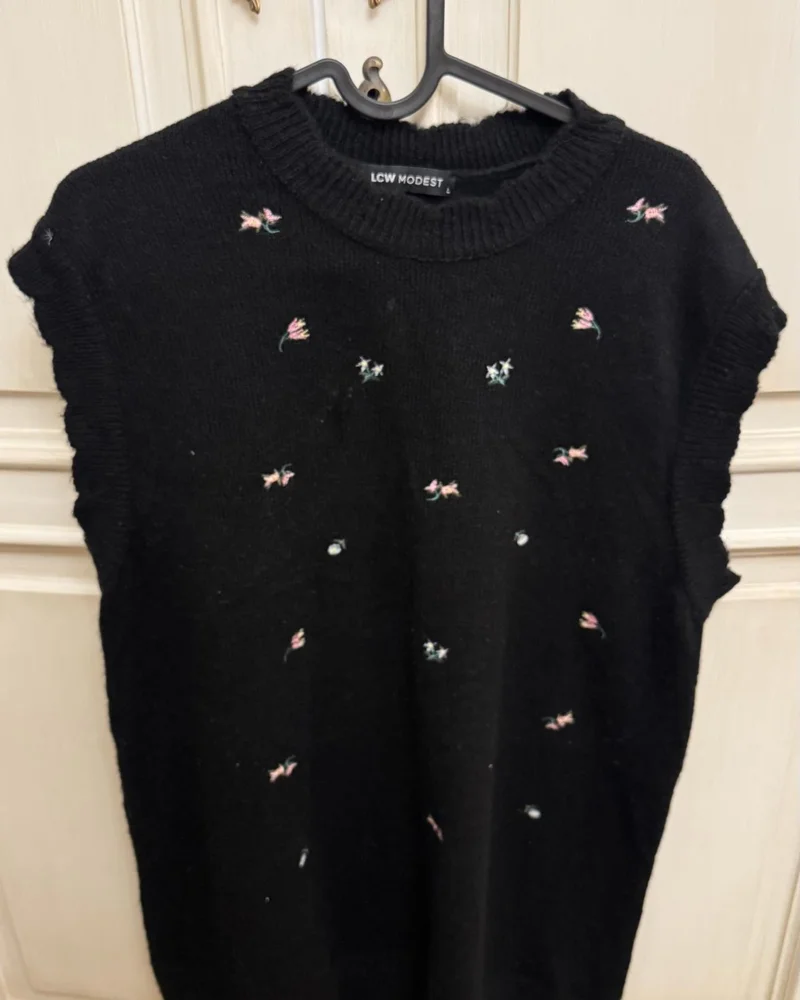 LC Wakiki Vests