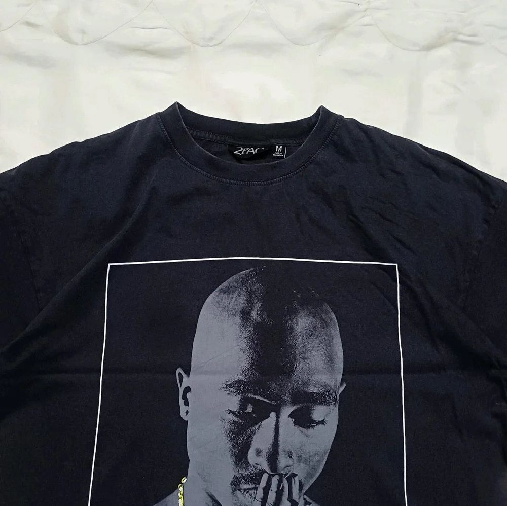 T-shirts, size L, photo 3