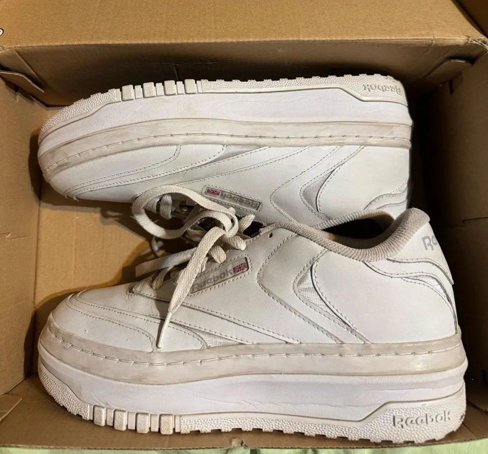 Reebok Sneakers, size 40.5, photo 2