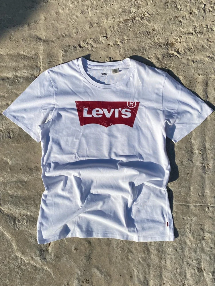 Levi's T-shirts