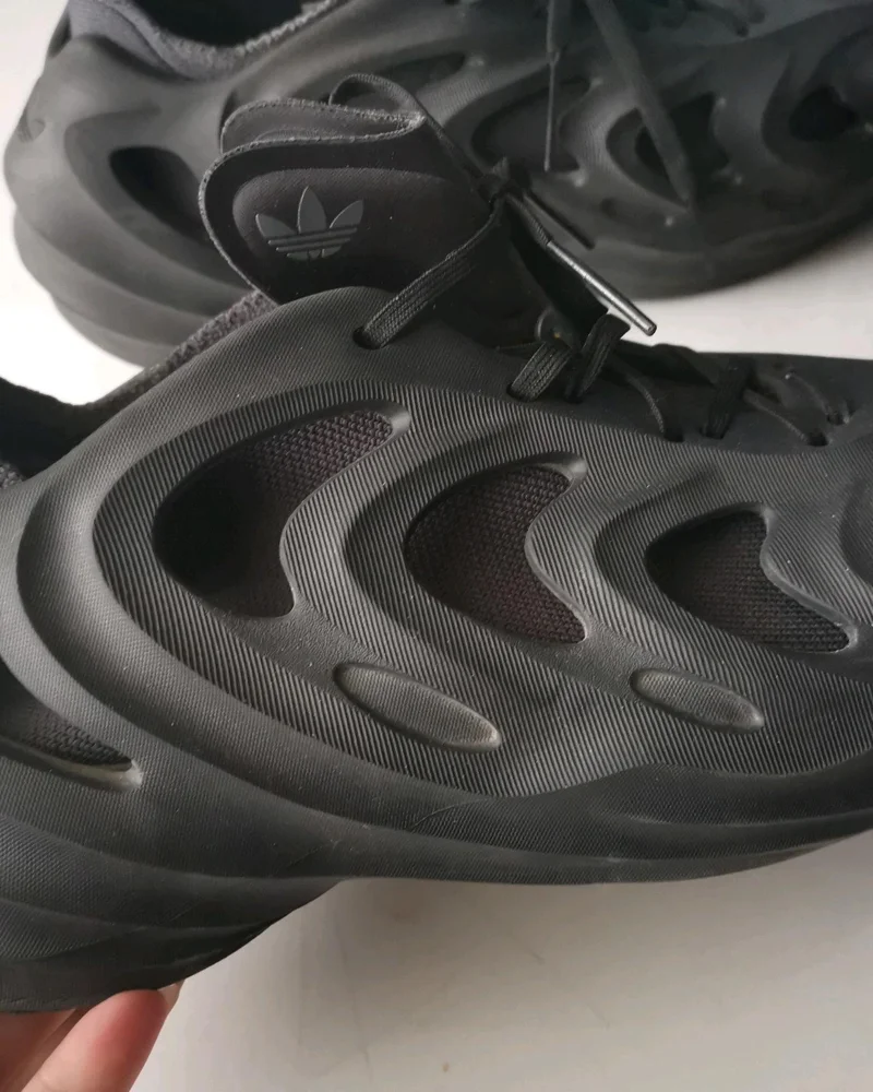 adidas Sneakers, size 42.5, photo 2