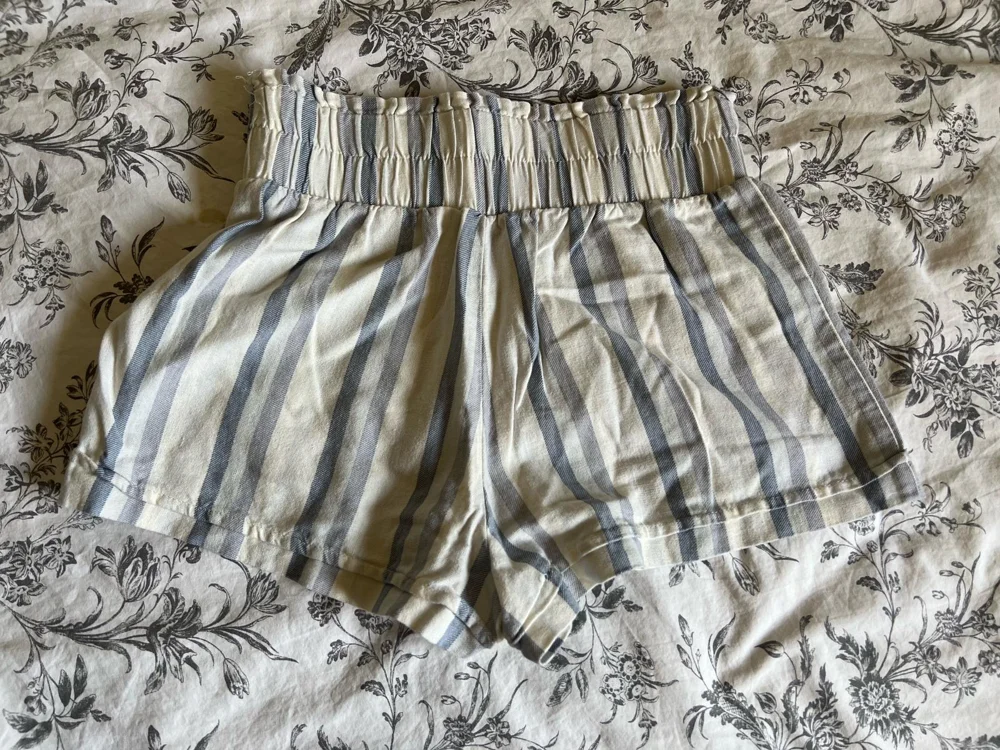 Forever 21 Shorts, size XS / 34 / 6, photo 4