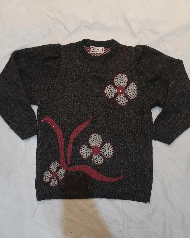 Sweaters & Pullovers