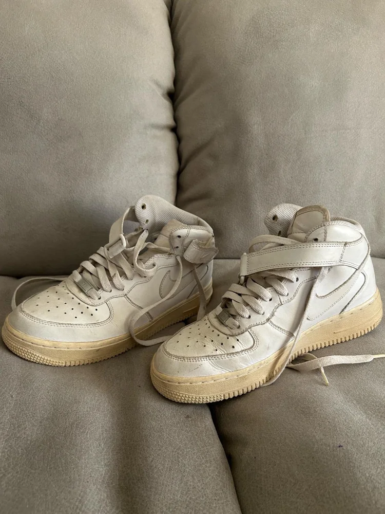 Nike Sneakers