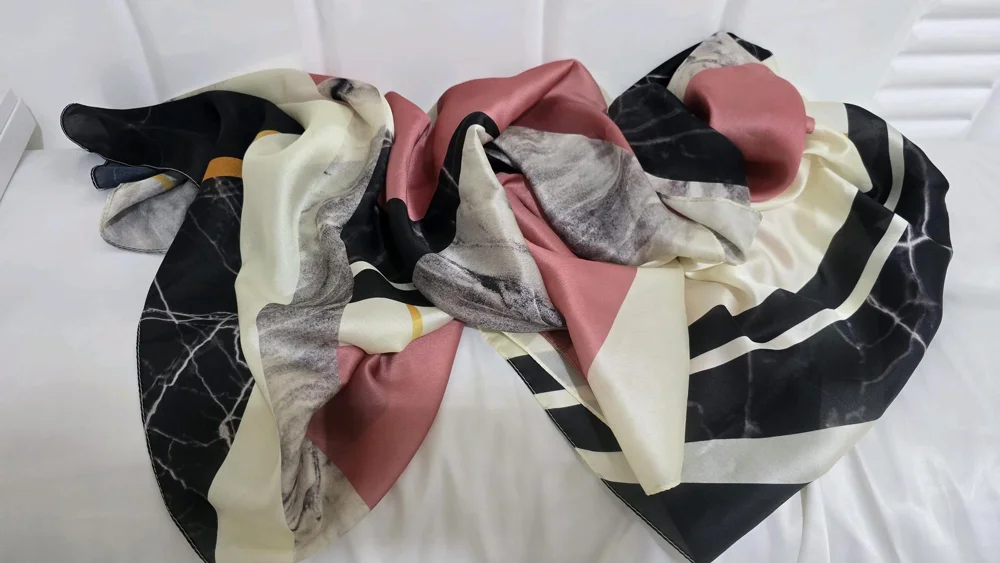 Scarves, size Other, photo 2