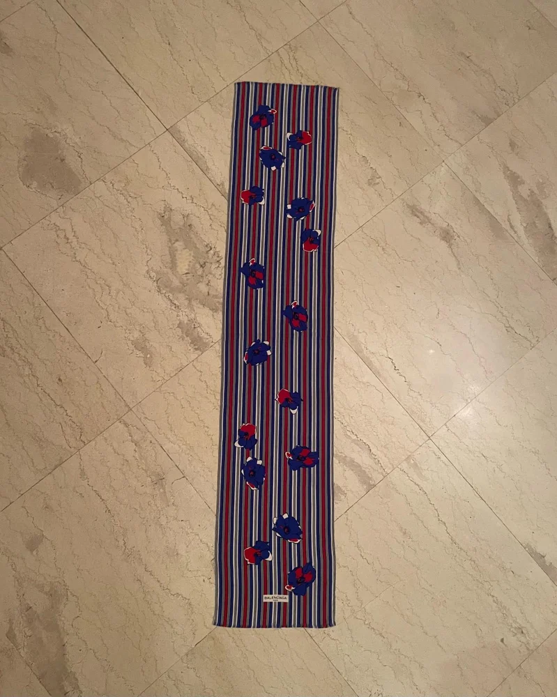 Balenciaga Scarves, size One size, photo 5