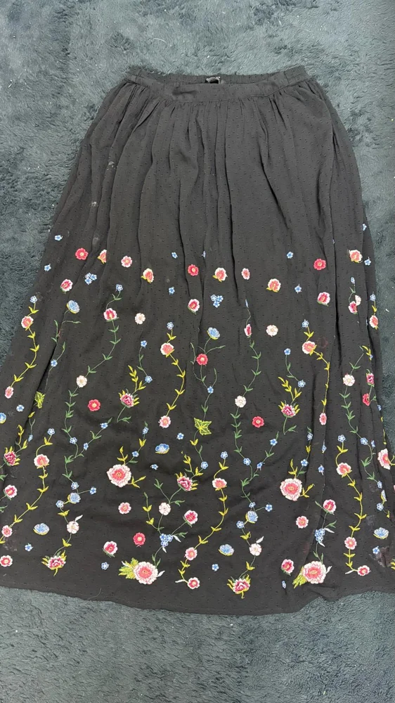 Max Skirts