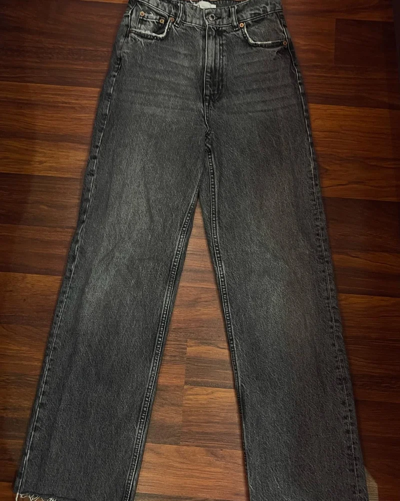 Zara Jeans