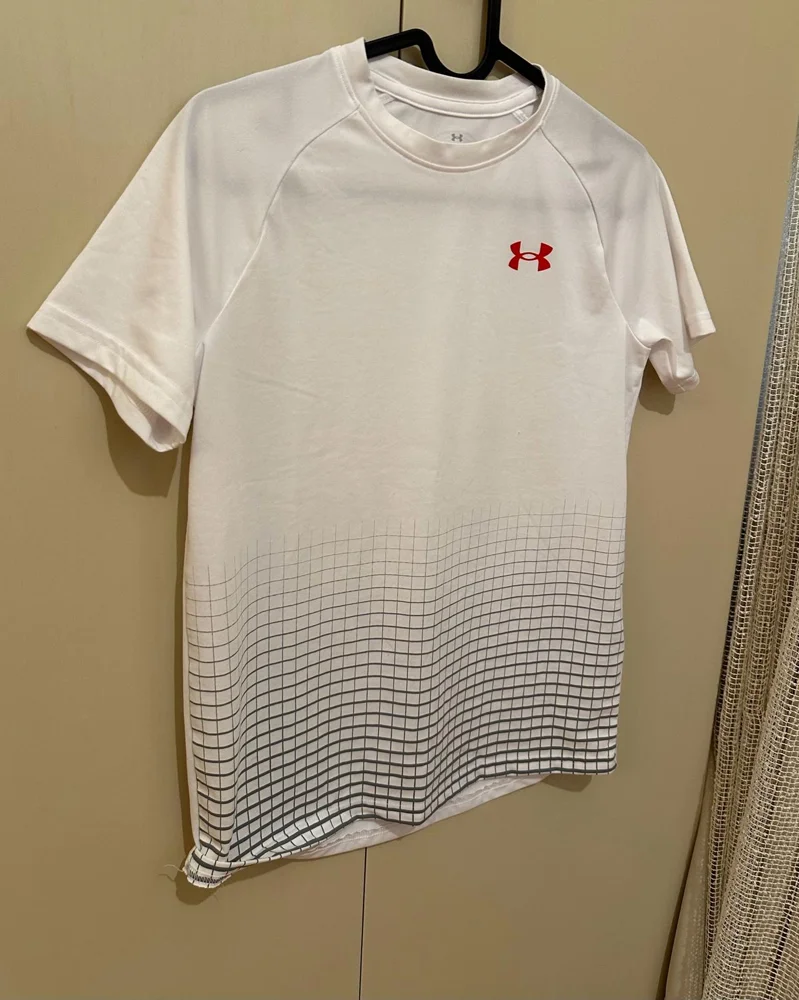 Under Armour Tops, size 13y, photo 3