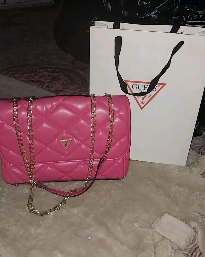 GUESS Shoulder Bag