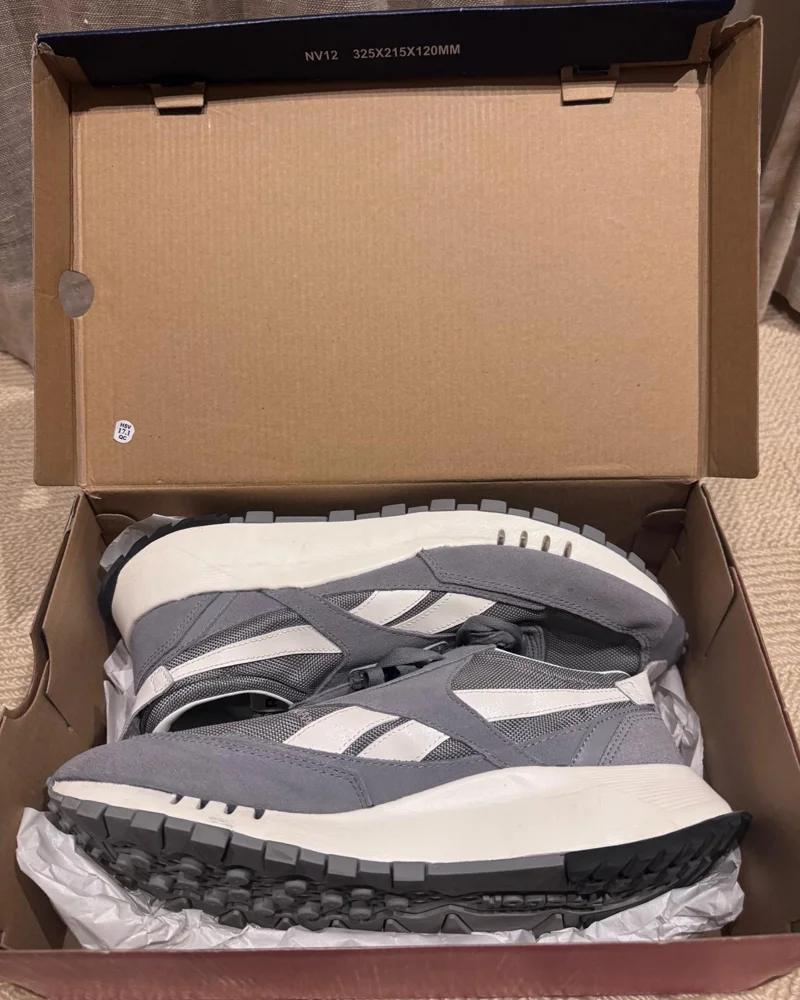 Reebok Sneakers
