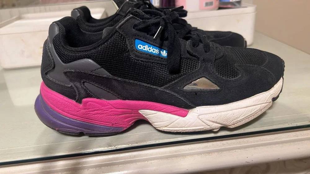 adidas Sneakers, size 38.5, photo 2