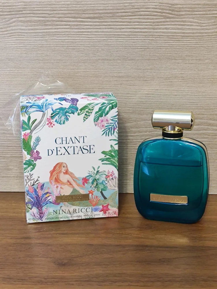 Nina Ricci Perfume