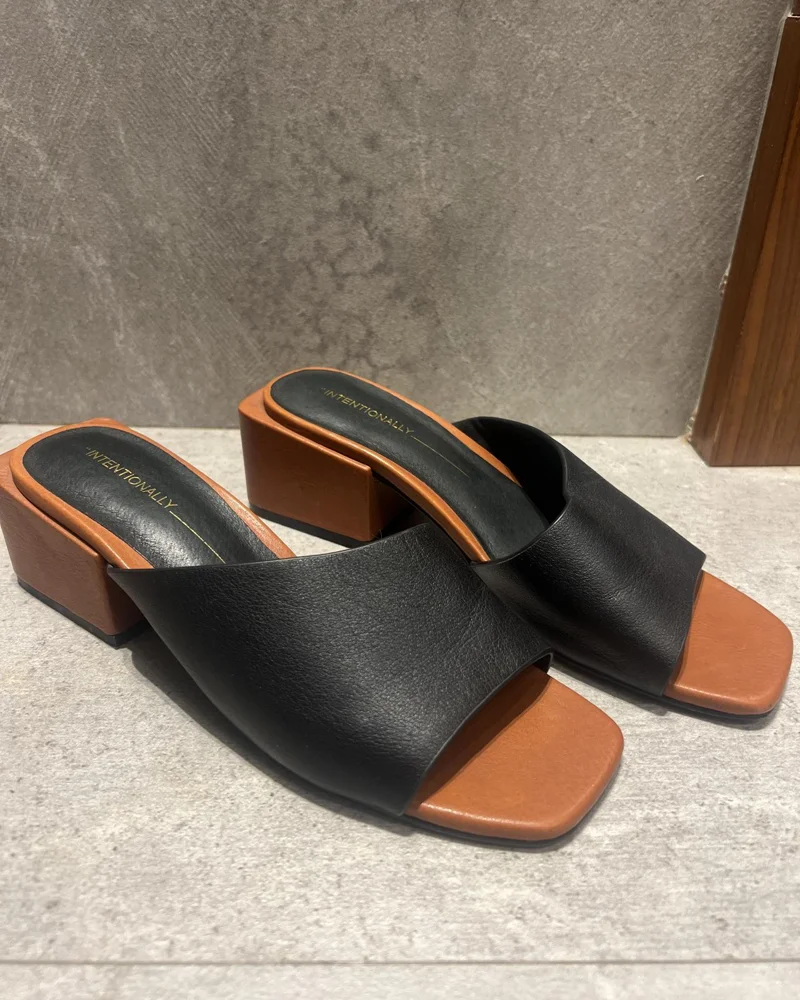 Urban Outfitters Sandals, size 36.5, photo 2
