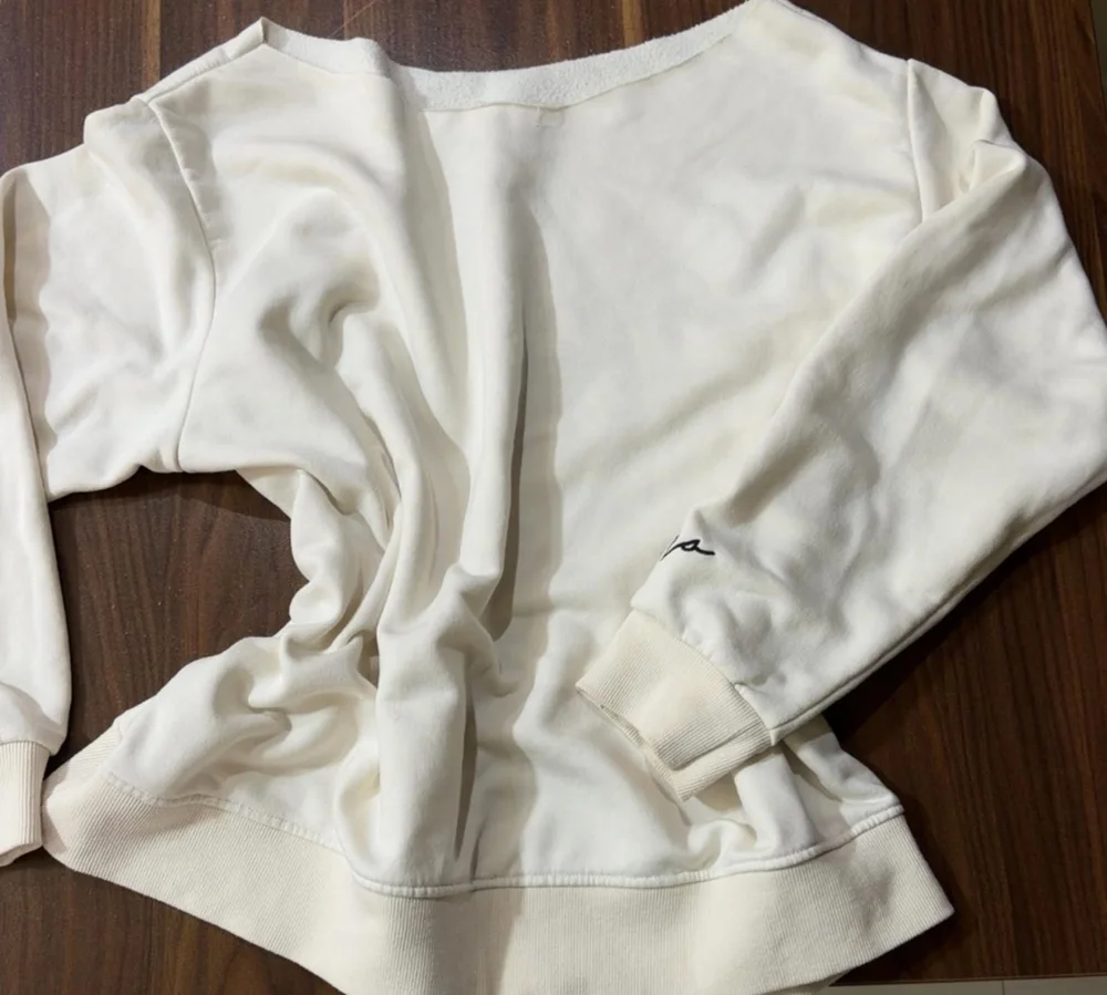 Local Sweaters & Pullovers