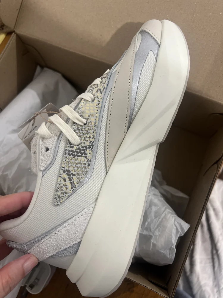 adidas Sneakers, size 38.5, photo 2