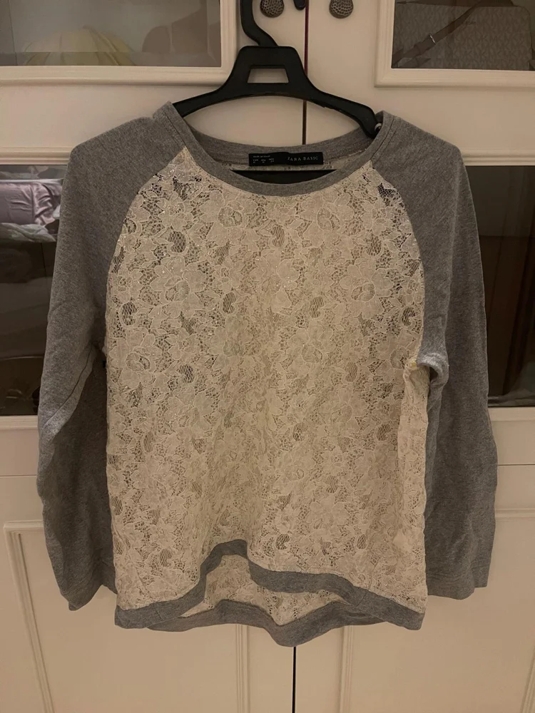 Zara Sweaters & Pullovers