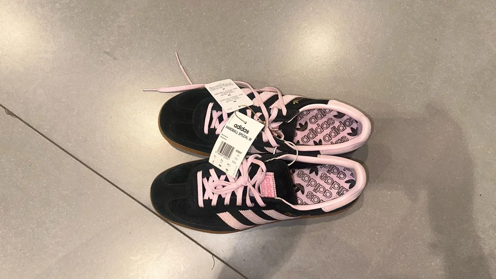 adidas Sneakers, size 41.5, photo 2