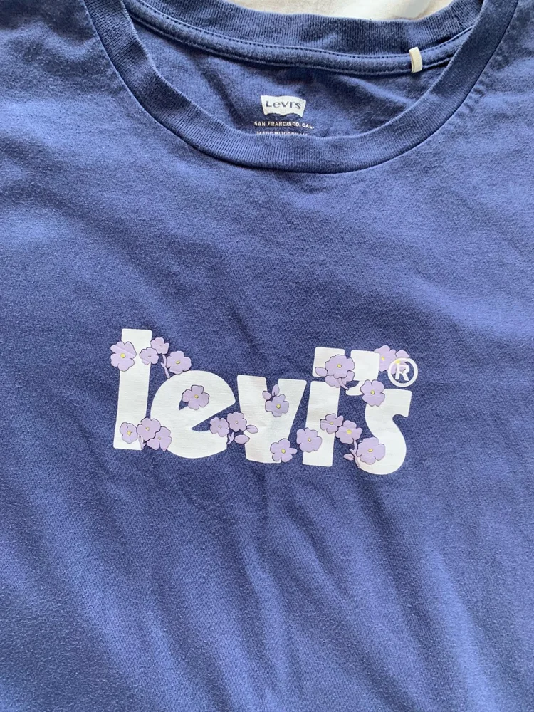 Levi's T-shirts, size L / 40 / 12, photo 4