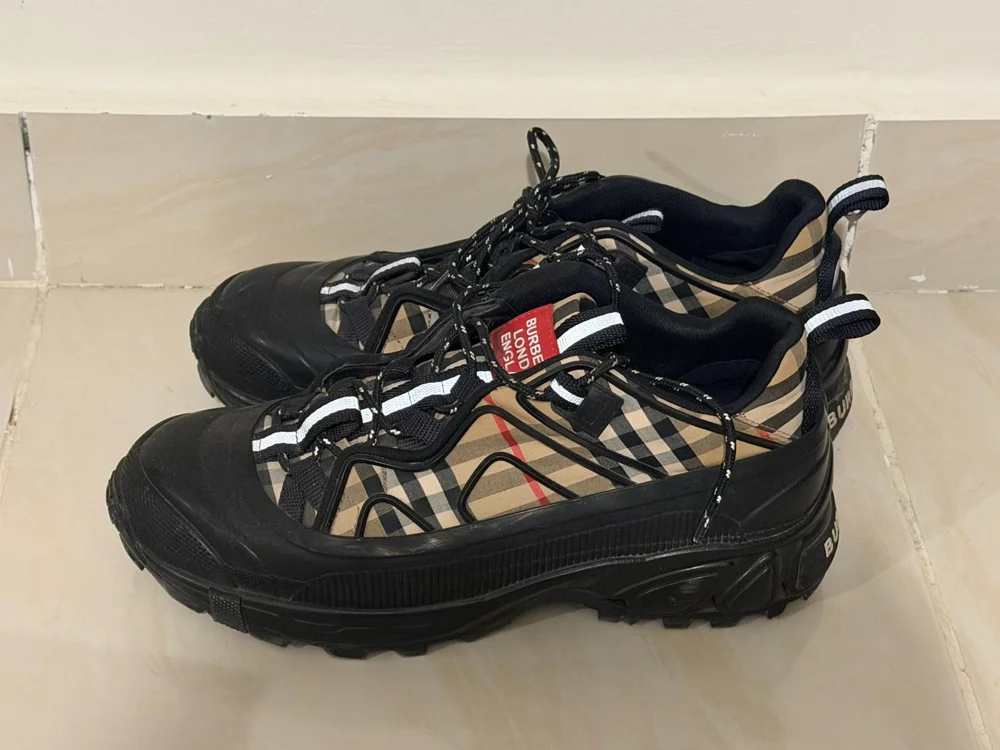 Burberry Sneakers