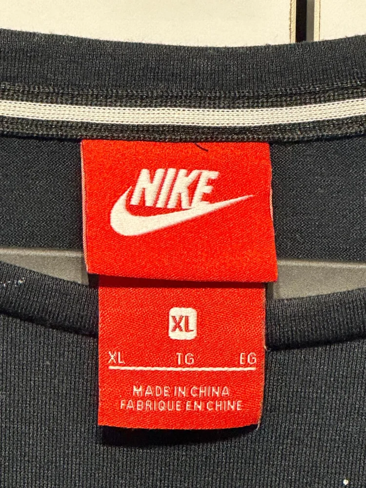 Nike T-shirts, size XL / 42 / 14, photo 3