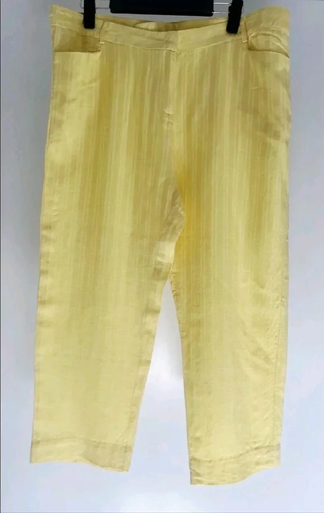 Jones New York Capris