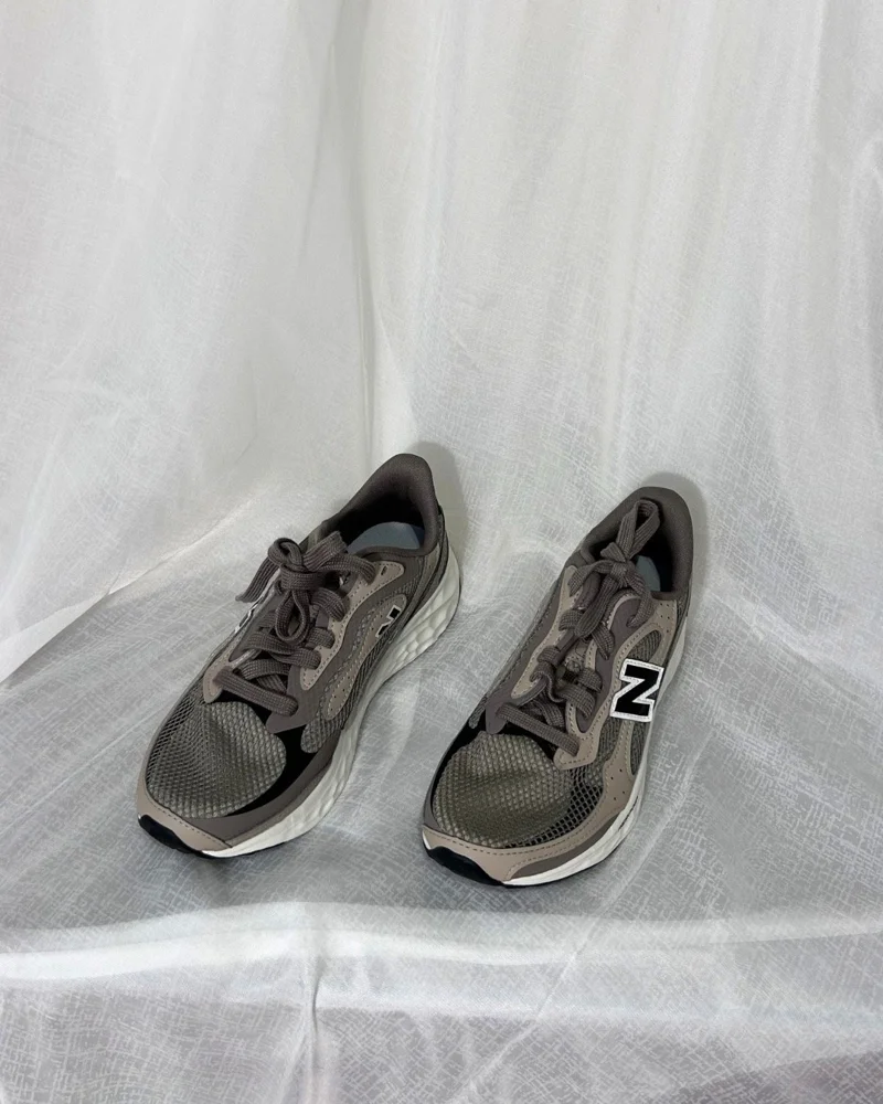New Balance Sneakers, size 39, photo 2