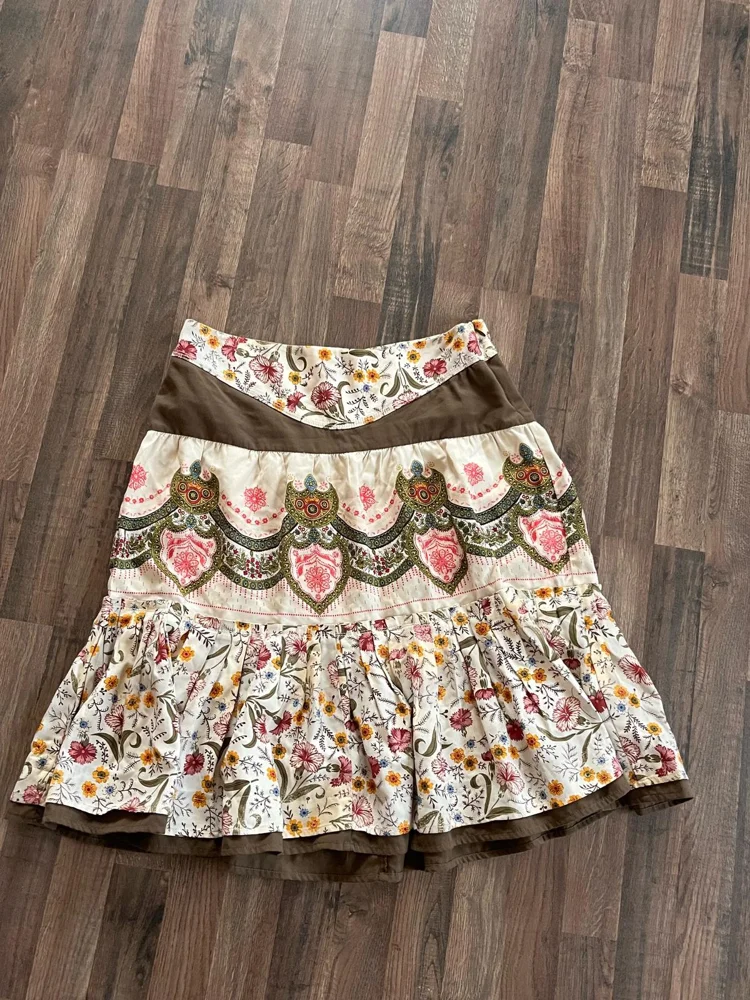MNG Skirts