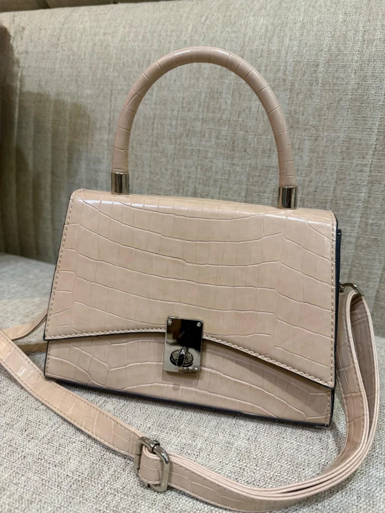 Pixi Handbags