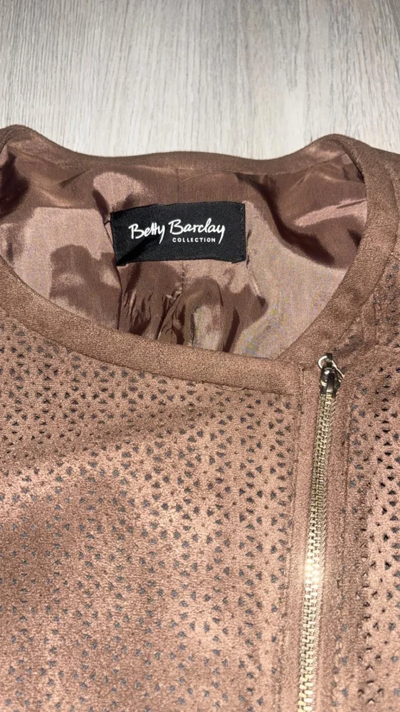 Jackets, size M, photo 4