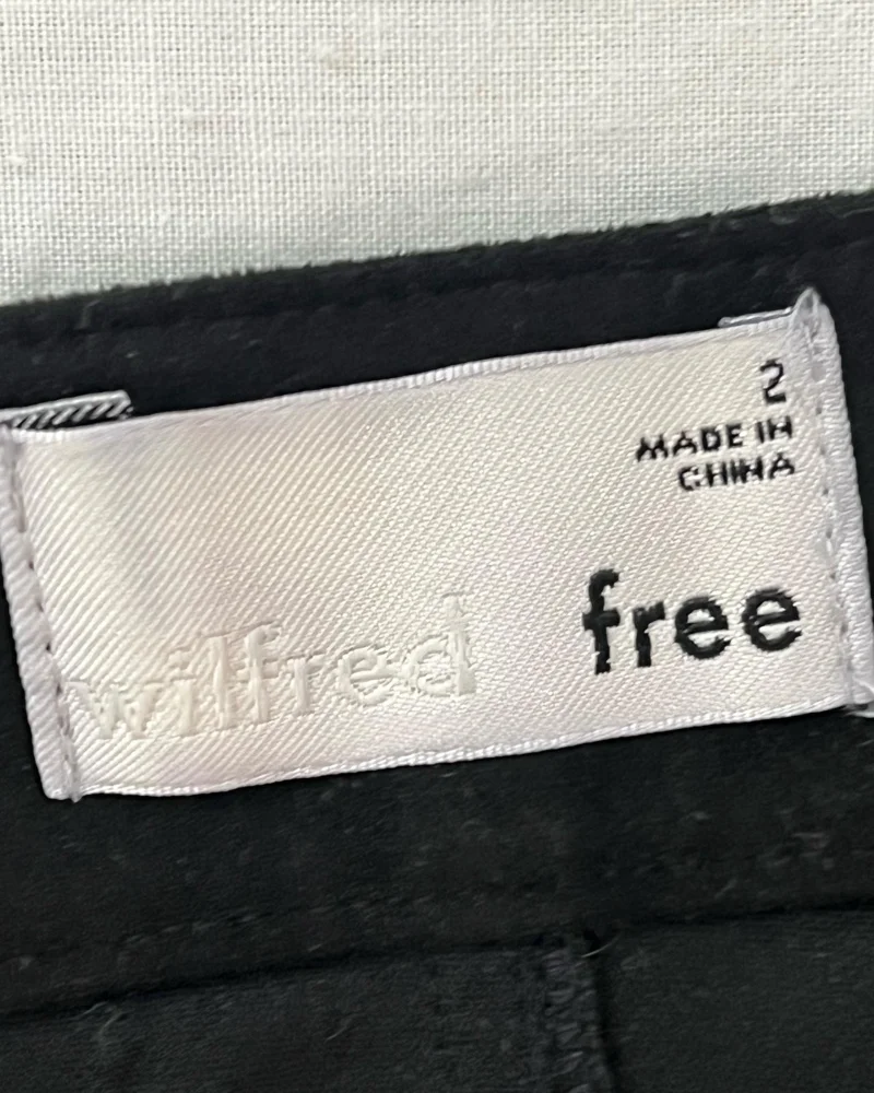 Aritzia Skirts, size Other, photo 3