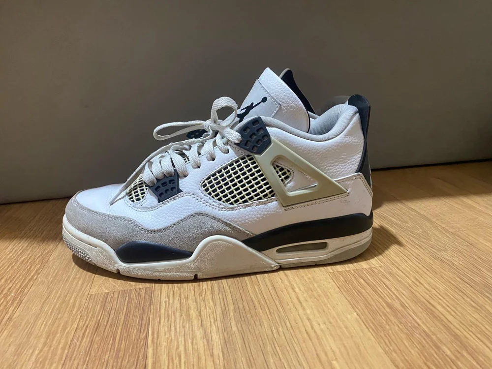 Jordan Sneakers