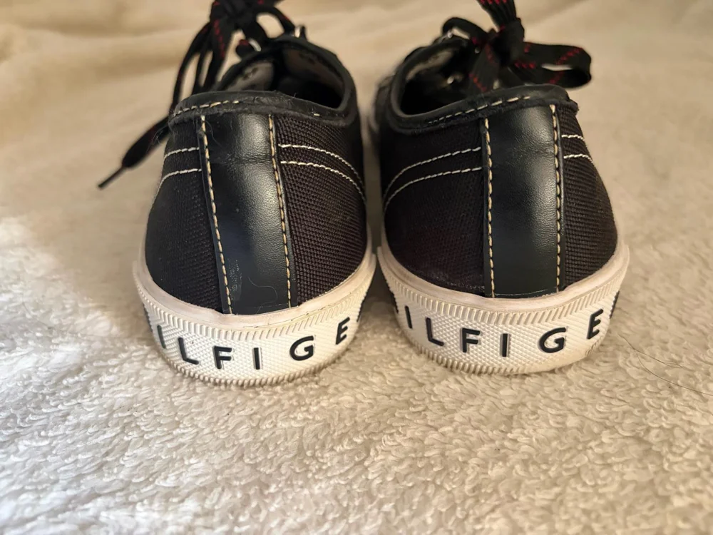 Tommy Hilfiger Sneakers, size 39, photo 2