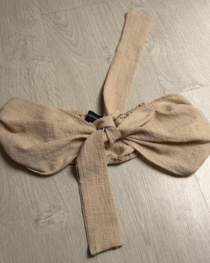 PrettyLittleThing Crop Tops, size M / 38 / 10, photo 2