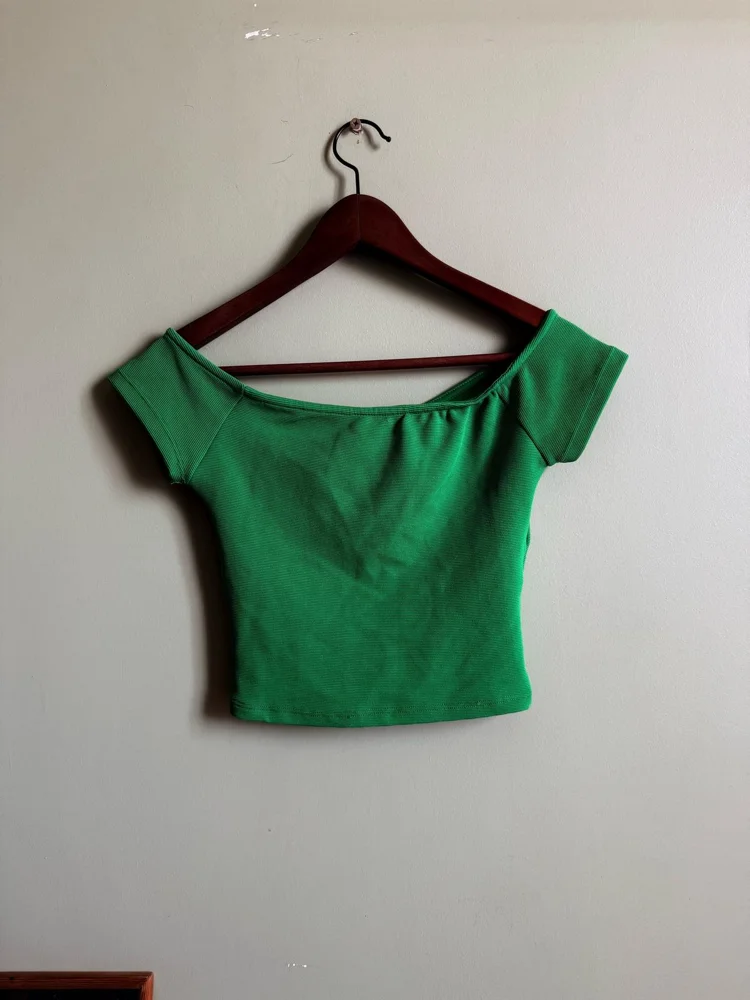 Pull & Bear Crop Tops