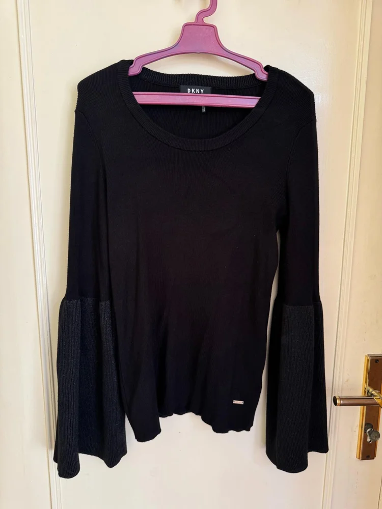 DKNY Sweaters & Pullovers