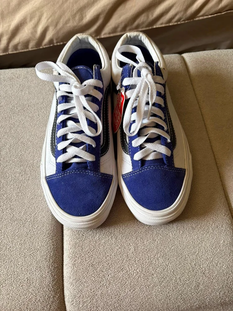 Vans Sneakers