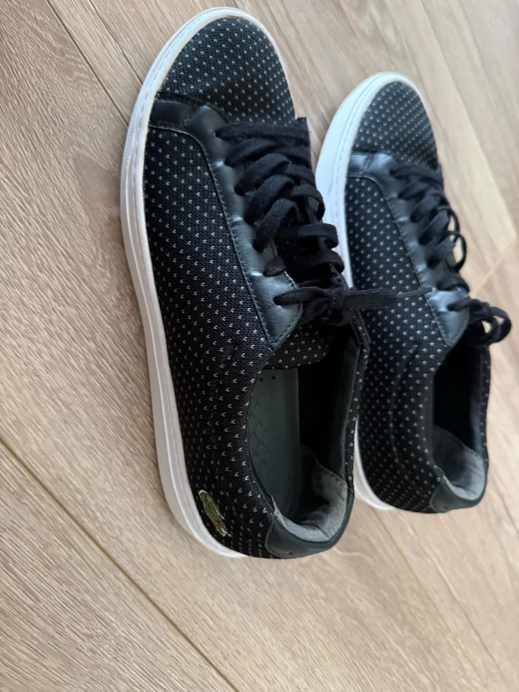 Lacoste Sneakers