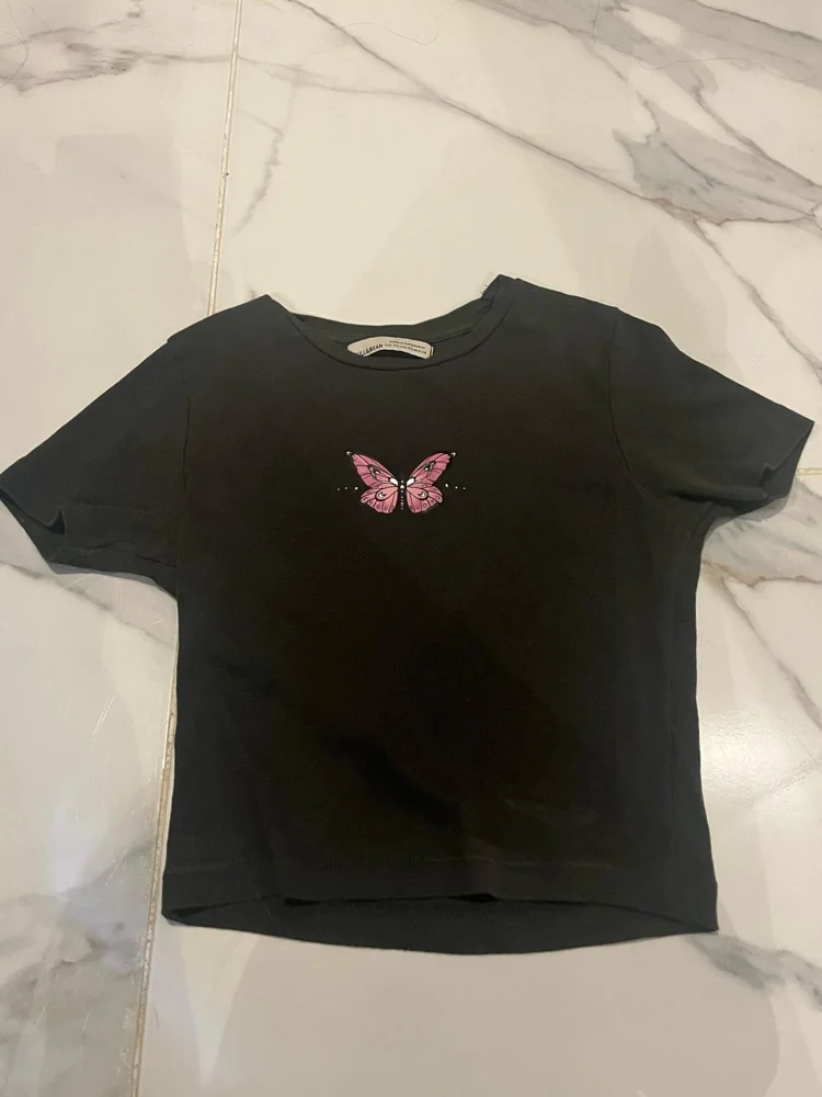 Pull & Bear Crop Tops
