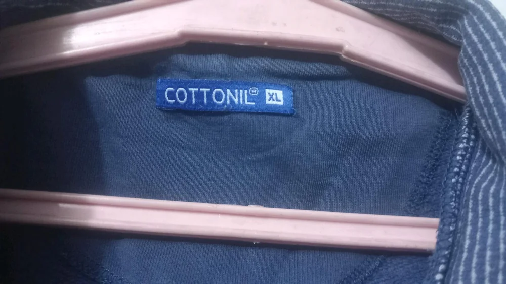 Sweatshirts, size XL, photo 2