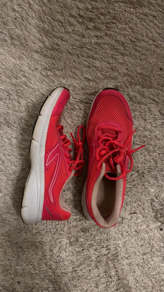 Decathlon Sneakers
