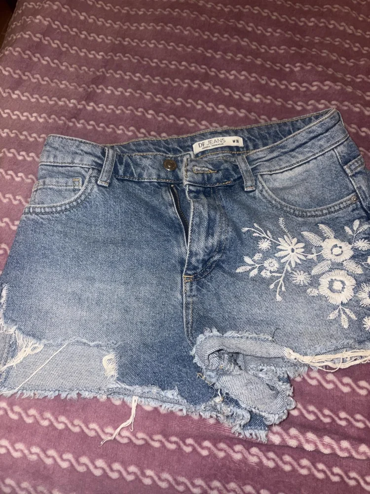 Defacto Shorts