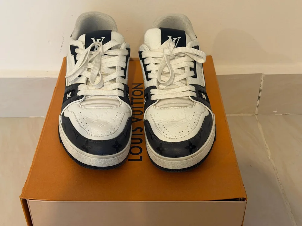 Louis Vuitton Sneakers, size 42, photo 2