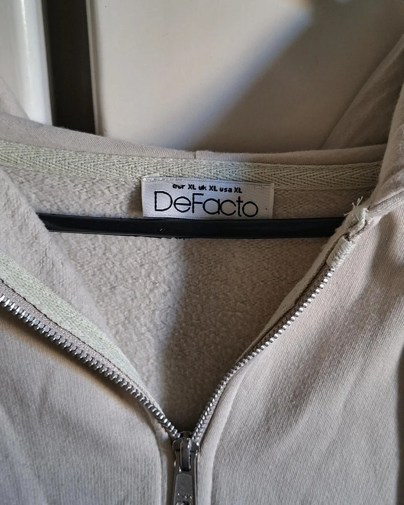 Defacto Sweatshirts, size XL / 42 / 14, photo 2